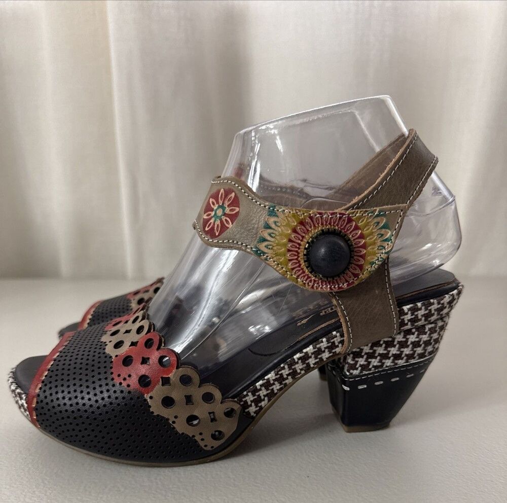 L'Artiste Jive BM Sandals Size 7.5-8 Euro 38 Black Red Tan Boho Retro - Picture 3 of 16